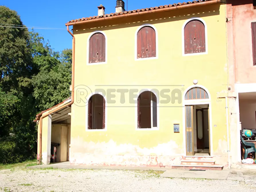 Immagine 1 di Porzione di casa in vendita  in strada della porciglia a Vicenza