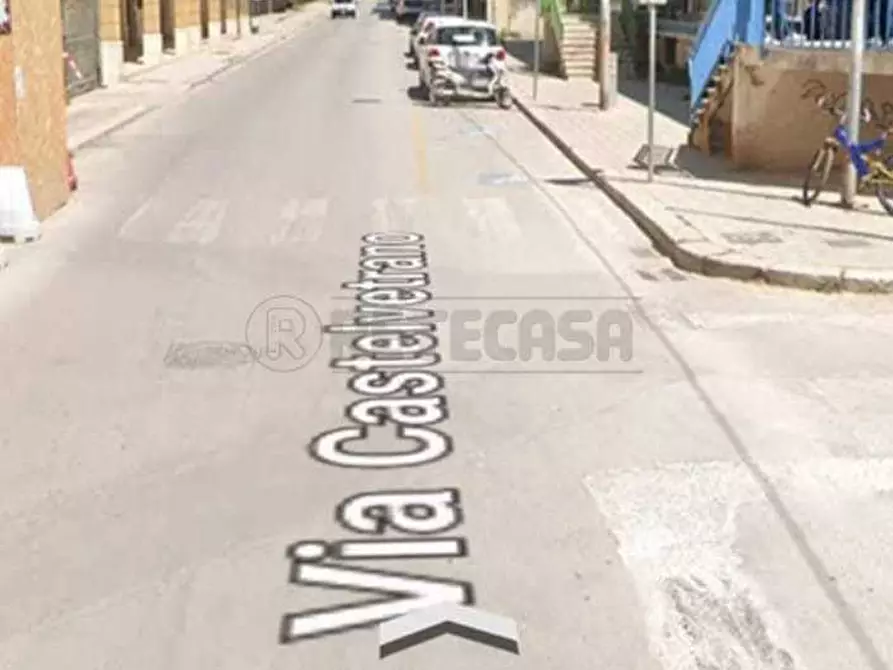 Immagine 2 di Attività commerciale in vendita  a Mazara Del Vallo