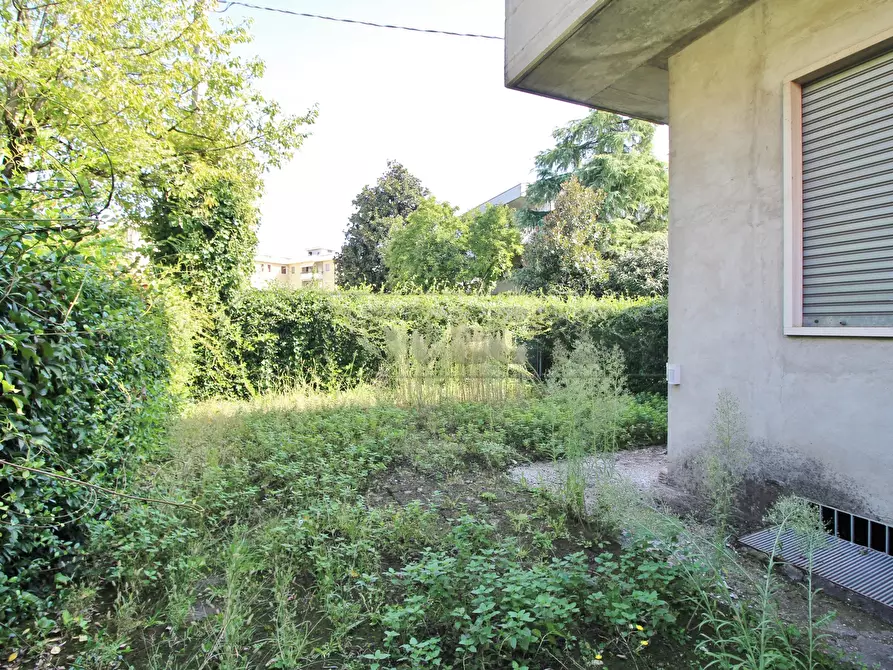 Immagine 26 di Attico in vendita  in Viale Verdi 22 a Altavilla Vicentina