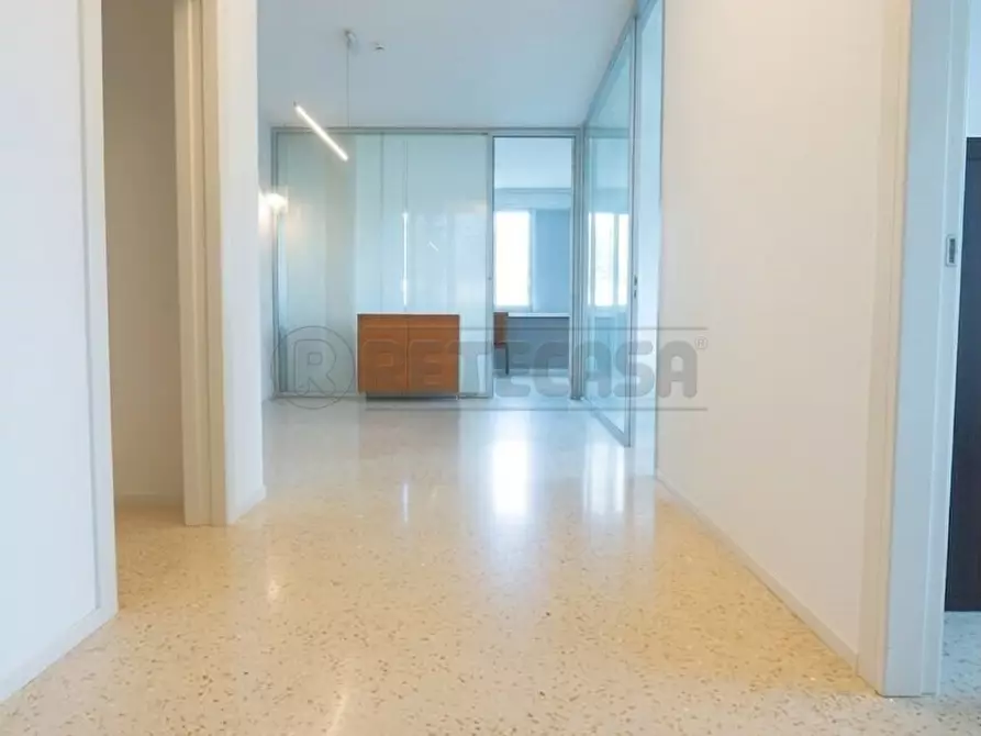 Immagine 1 di Ufficio in affitto  in Viale Roma 8 a Vicenza