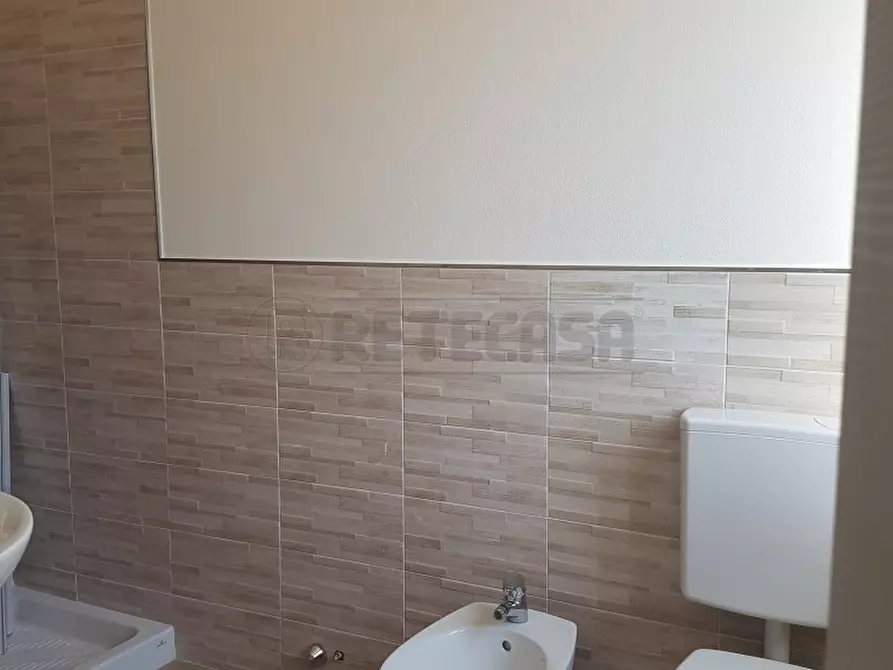 Immagine 6 di Bilocale in affitto  a Bondeno