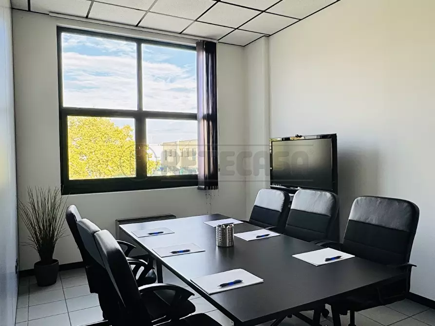 Immagine 5 di Ufficio in affitto  a Vicenza