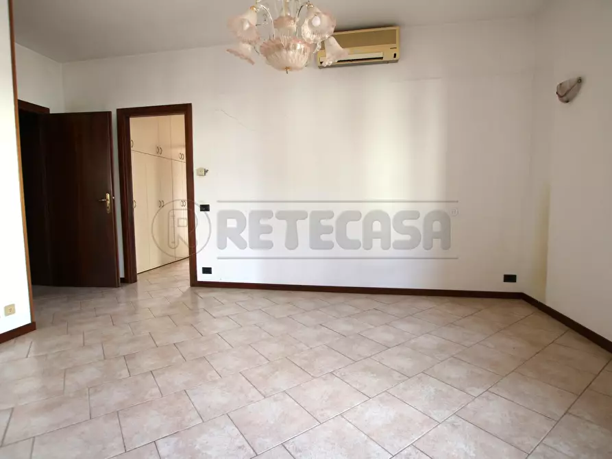 Immagine 12 di Porzione di casa in vendita  a Arcugnano