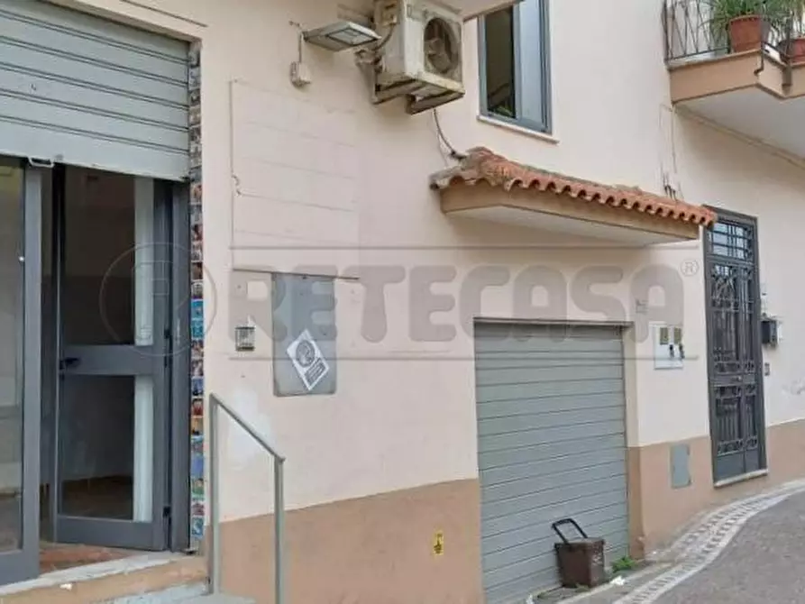 Immagine 3 di Locale commerciale in affitto  a Marcianise