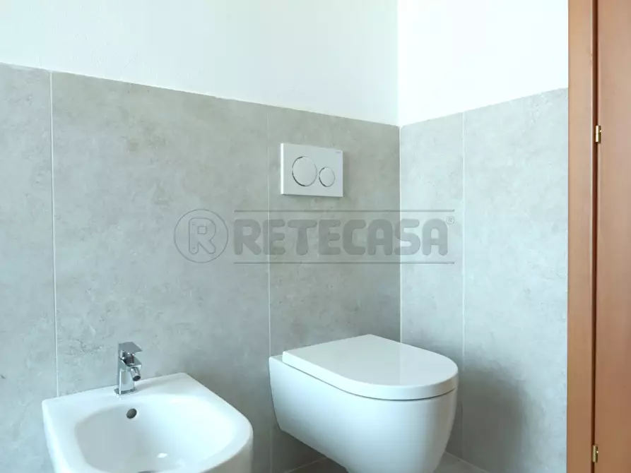 Immagine 16 di Attico in affitto  in Via Cimone 9 a Vicenza