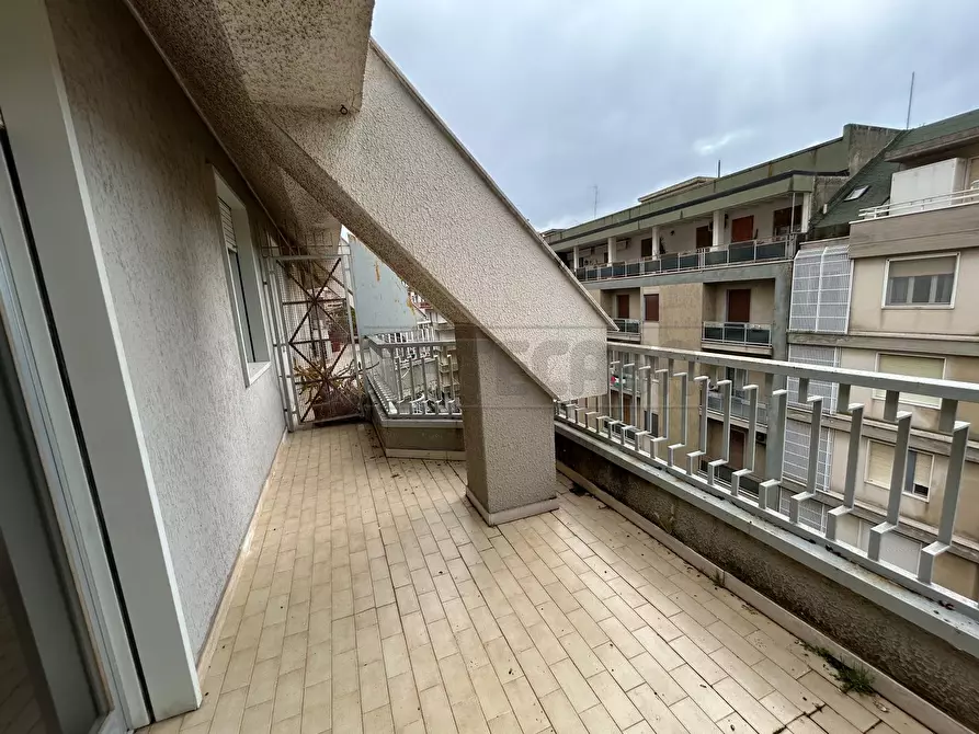 Immagine 3 di Pentalocale in vendita  in Via John F. Kennedy 37 a Caltanissetta
