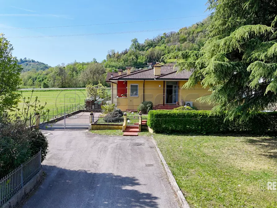 Immagine 1 di Villetta a schiera in vendita  in VIA Oidio 2 a Arzignano