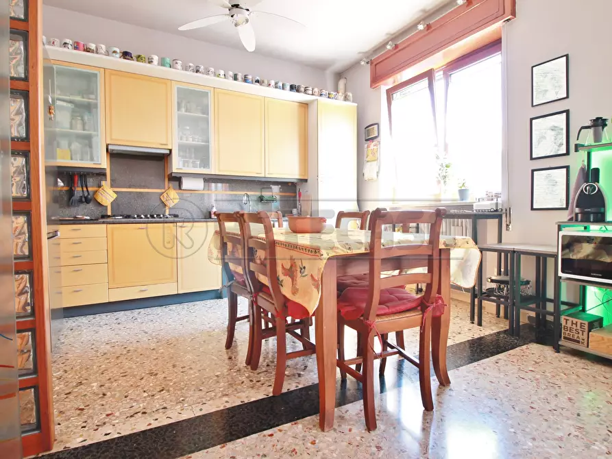 Immagine 9 di Casa semindipendente in vendita  in Via XXIV Maggio 43 a Montebello Vicentino