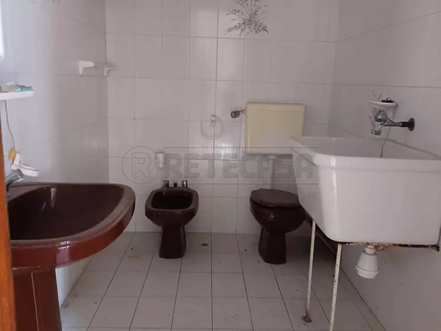 Immagine 10 di Appartamento in vendita  in Via Francesco Ferruccio 6 a Parabita