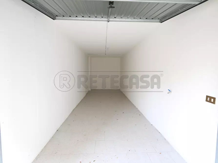 Immagine 30 di Trilocale in affitto  in Via delle Casermette a Vicenza