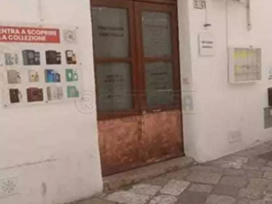 Immagine 18 di Locale commerciale in vendita  in Via Incrociata 2 a Gallipoli