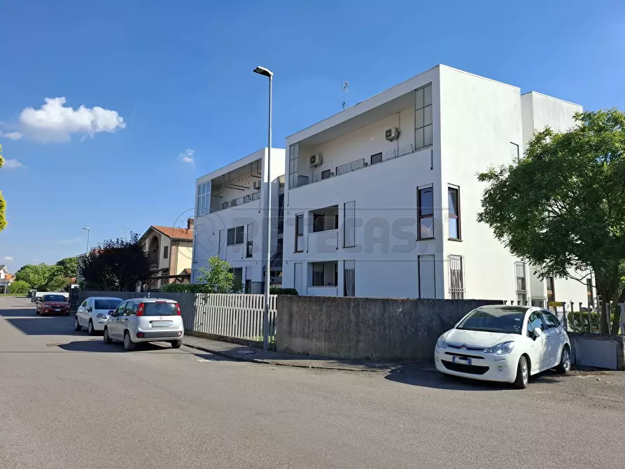 Immagine 1 di Bilocale in vendita  in Via A. Palladio 8 a Terre Del Reno
