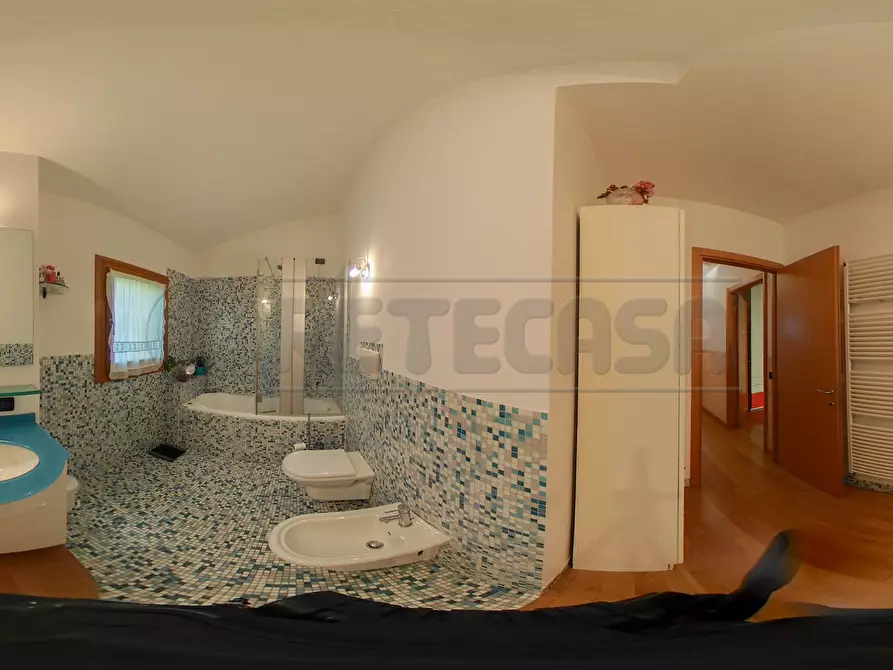 Immagine 58 di Porzione di casa in vendita  in Via Monte Summano a Costabissara