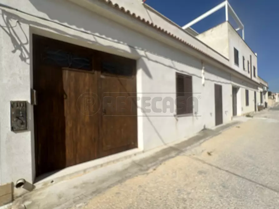 Immagine 1 di Villetta a schiera in vendita  a Campobello Di Mazara