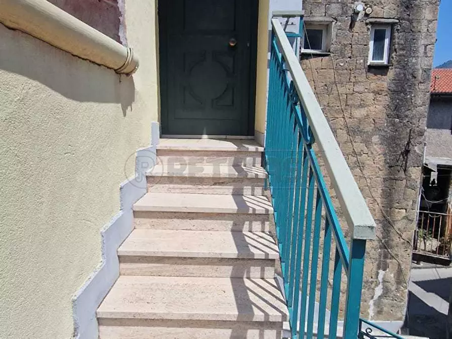 Immagine 2 di Casa semindipendente in vendita  a Mercato San Severino