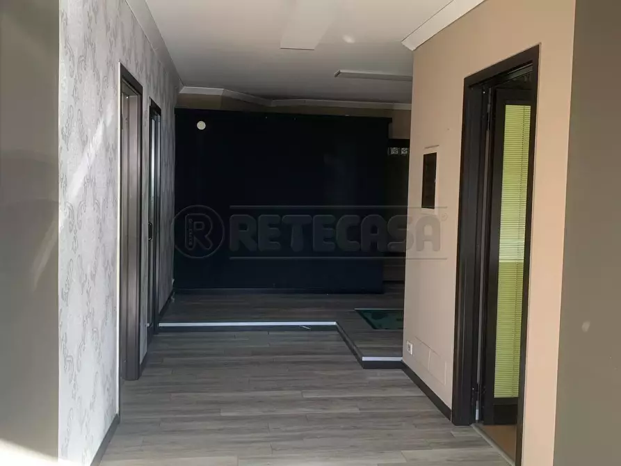 Immagine 3 di Ufficio in vendita  a Seriate