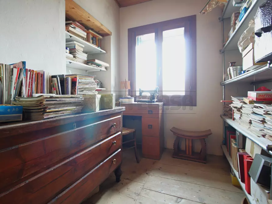 Immagine 13 di Rustico / casale in vendita  in Via Castello 43 a Gambellara