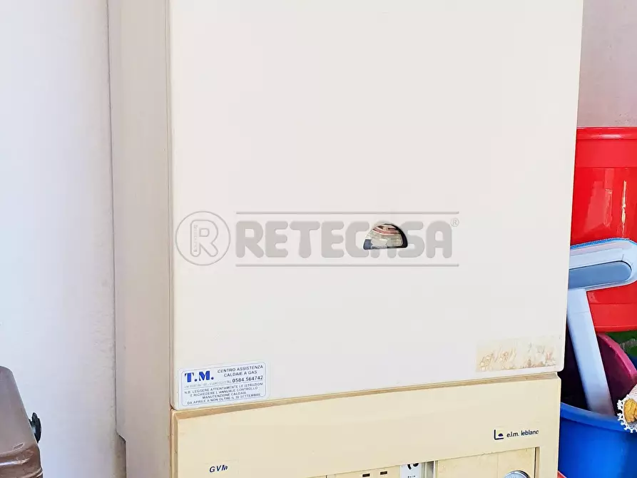 Immagine 33 di Bilocale in vendita  in Via Aurelia Nord 166 a Viareggio