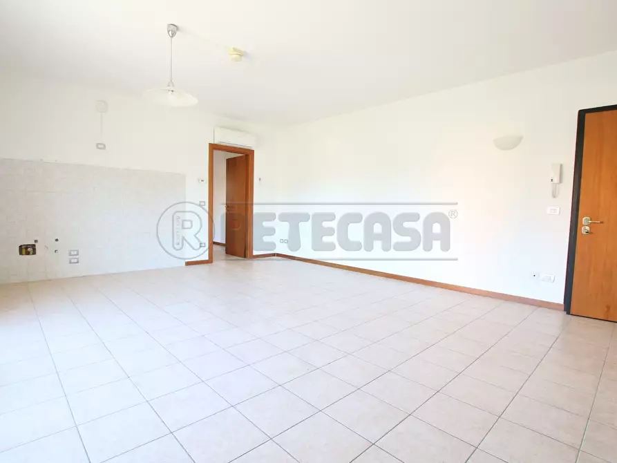 Immagine 4 di Bilocale in vendita  in Via Giovanni Falcone a Barbarano Mossano