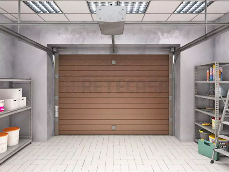 Immagine 1 di Garage in vendita  in via faggin a Vicenza