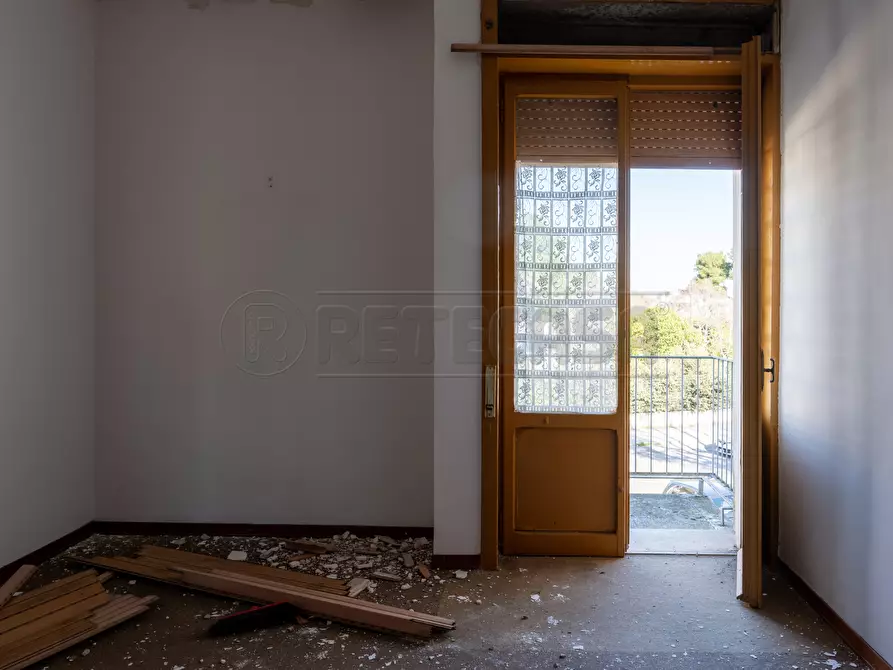 Immagine 14 di Quadrilocale in vendita  in Viale della Libertà 5 a Nardo'