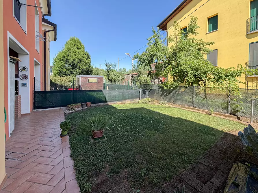 Immagine 40 di Porzione di casa in vendita  in Via Monte Summano a Costabissara