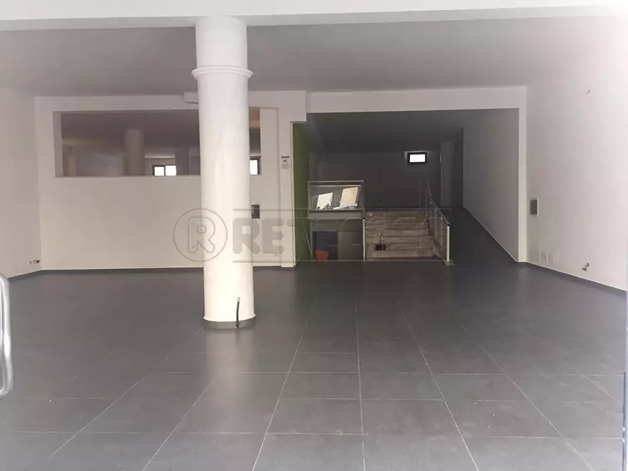 Immagine 3 di Locale commerciale in affitto  a Mazara Del Vallo