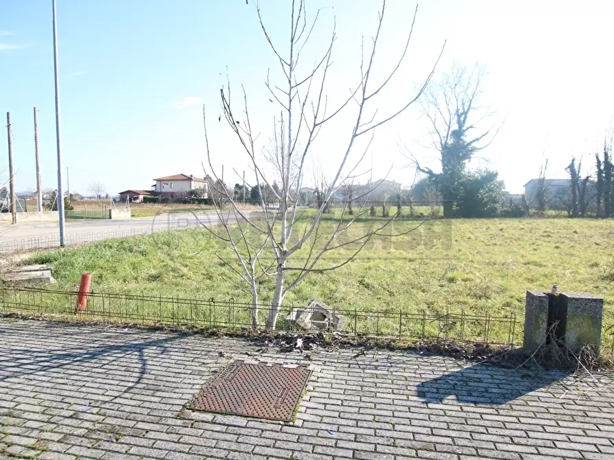 Immagine 18 di Terreno edificabile in vendita  a Castegnero