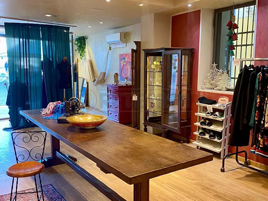 Immagine 11 di Attività commerciale in vendita  in Corso Antonio Fogazzaro a Vicenza