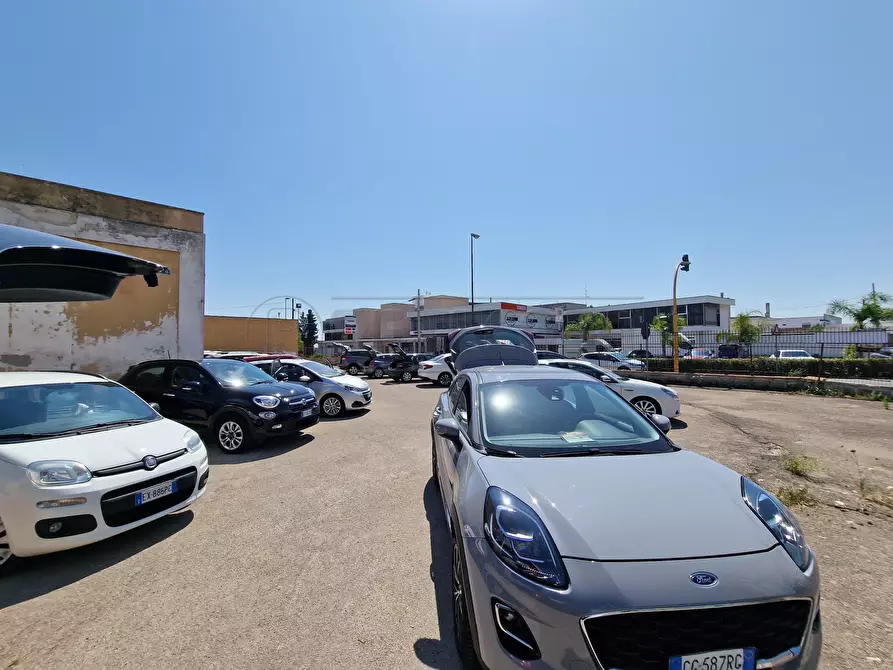 Immagine 65 di Laboratorio in vendita  in Via Neviano 37 a Seclì