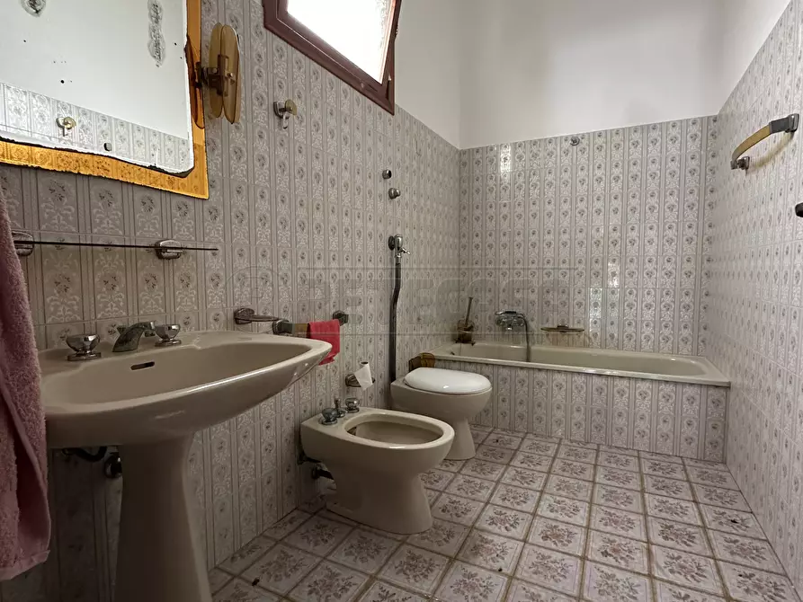 Immagine 15 di Casa indipendente in vendita  a Mazara Del Vallo