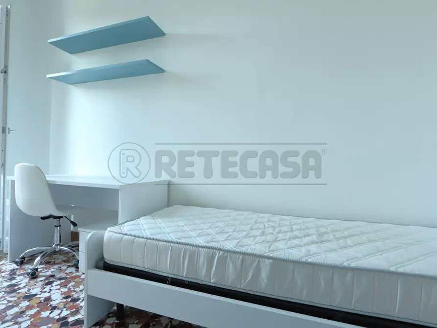 Immagine 18 di Stanza singola in affitto  in corso Padova 129 a Vicenza