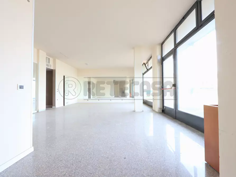 Immagine 16 di Ufficio in vendita  in Via delle Ginestre a Camisano Vicentino