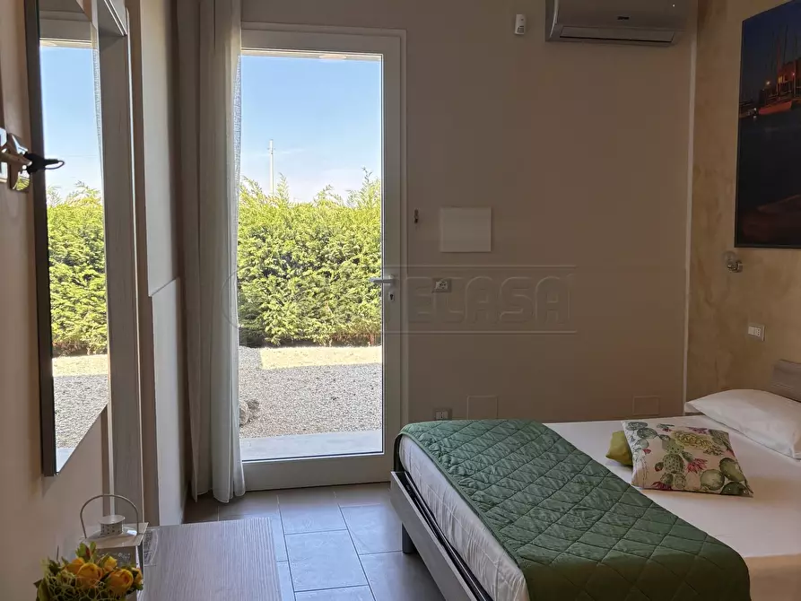 Immagine 101 di Pentalocale in vendita  in Via delle tessitrici 1 a Sannicola