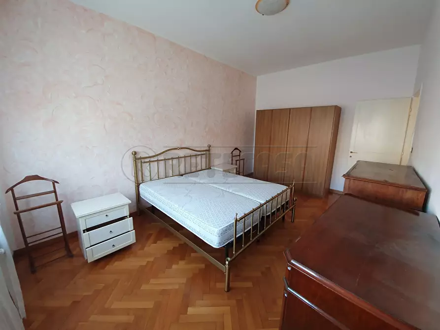 Immagine 12 di Trilocale in vendita  in Via Dante a Cremona