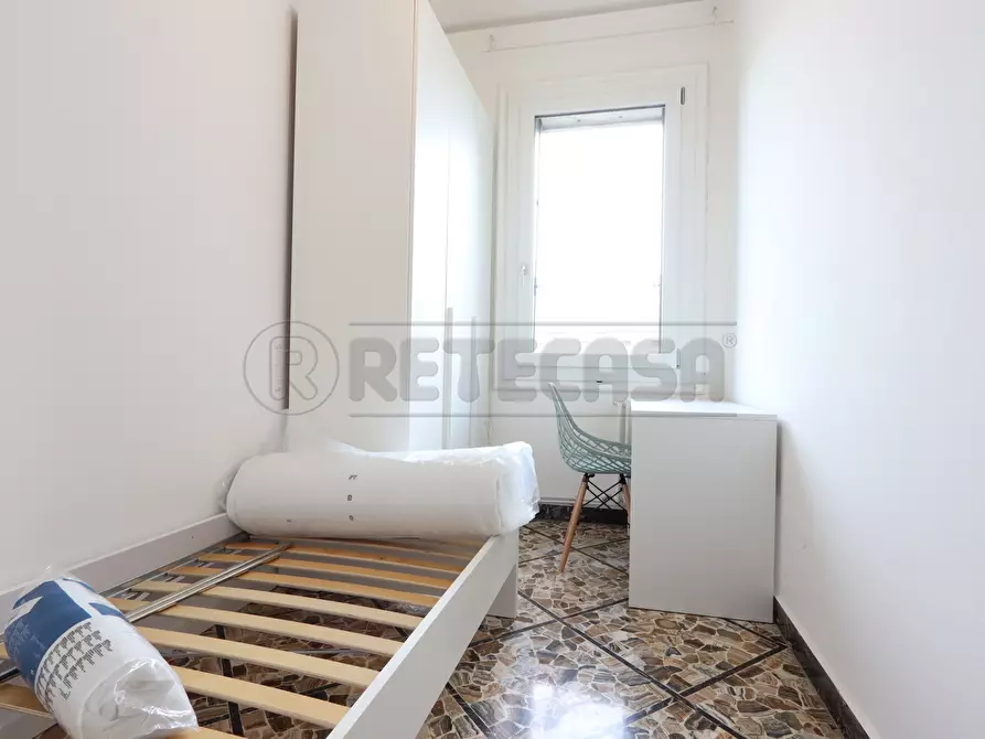 Immagine 24 di Stanza singola in affitto  in corso Padova a Vicenza