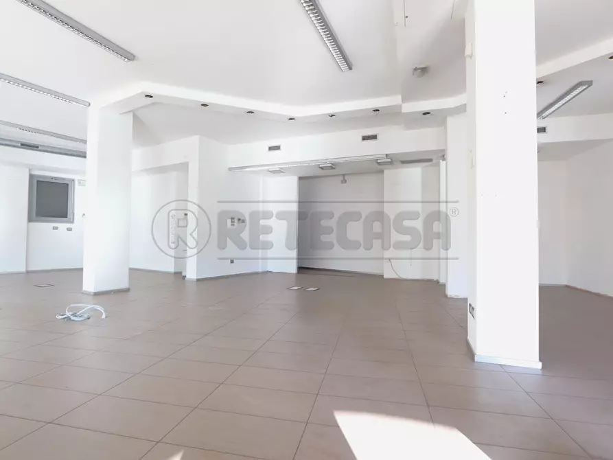 Immagine 3 di Locale commerciale in affitto  in Via G marconi 5 a Altavilla Vicentina