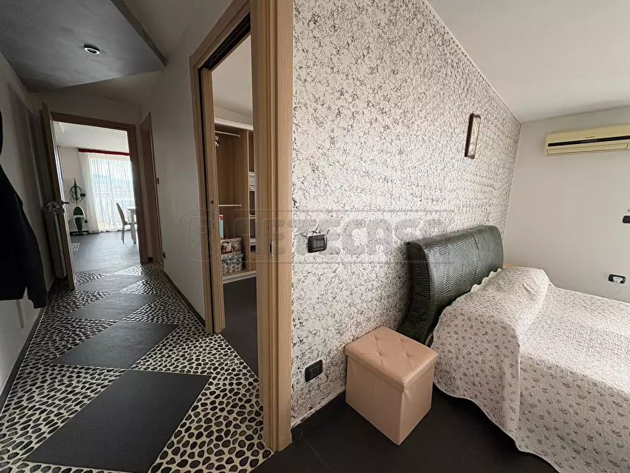 Immagine 42 di Mansarda in vendita  in Via Nicola Gaglione a Marcianise