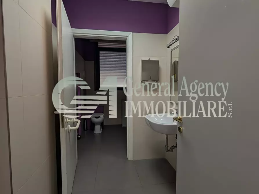 Immagine 23 di Ufficio in affitto  in VIALE DEL POGGIO FIORITO a Roma