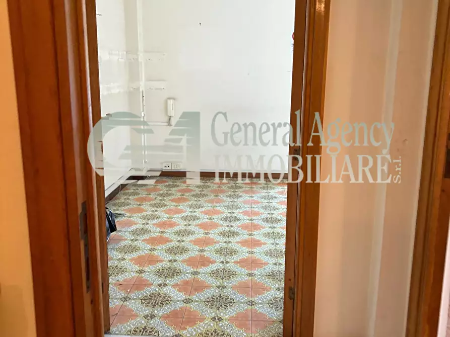 Immagine 16 di Appartamento in vendita  in via guido de ruggiero a Roma