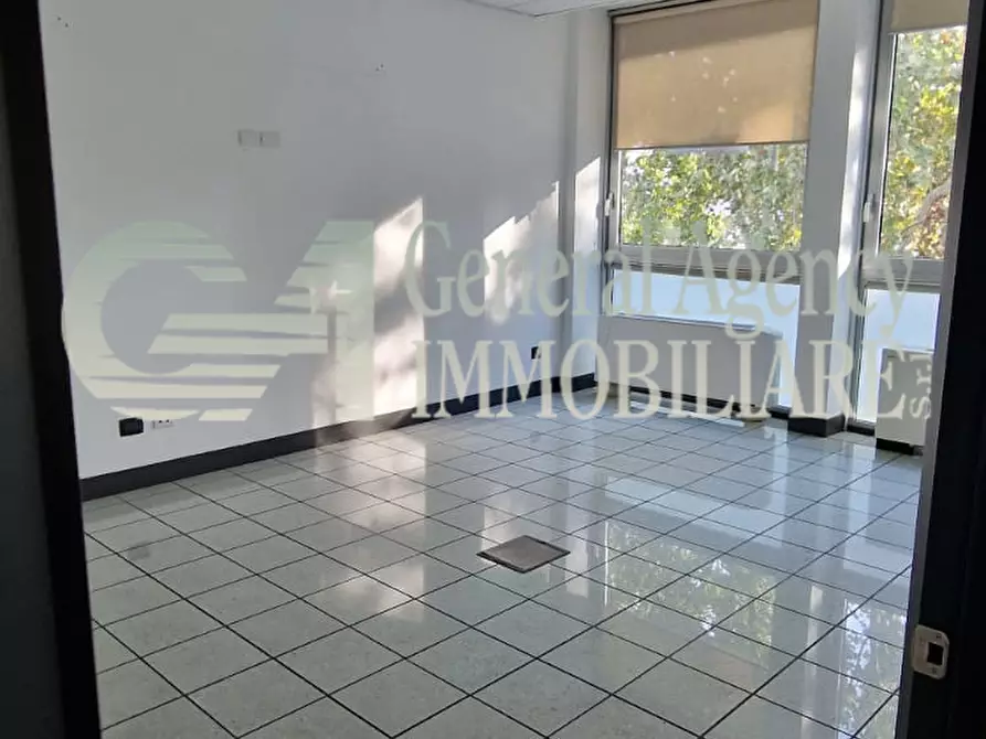 Immagine 25 di Ufficio in affitto  in Piazzale Giulio Douhet 25 a Roma