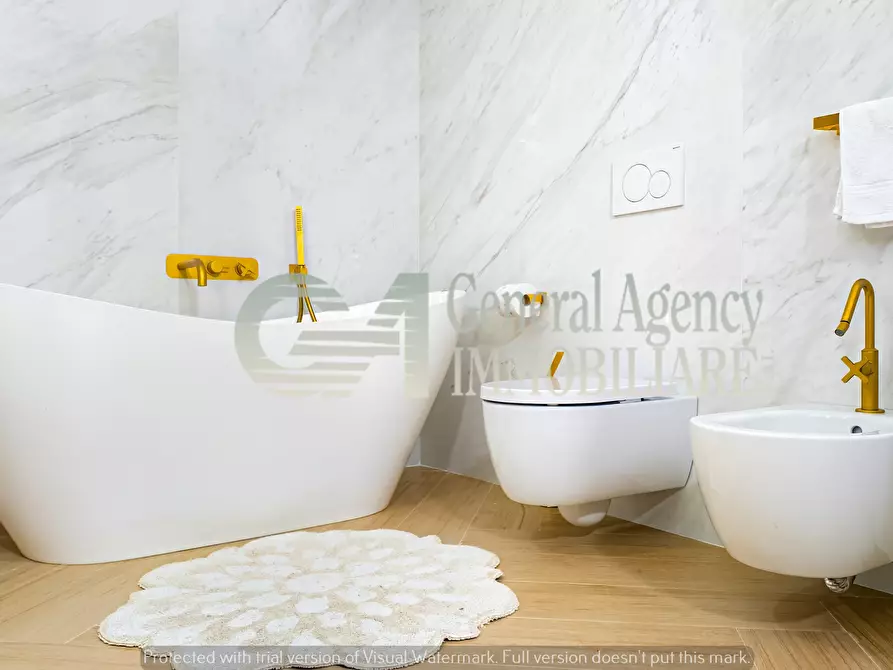 Immagine 62 di Villa in affitto  in Via Mario Mattoli a Roma