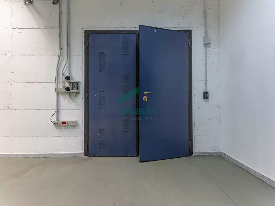 Immagine 25 di Ufficio in affitto  in Largo degli Stagnini 6 a Modugno