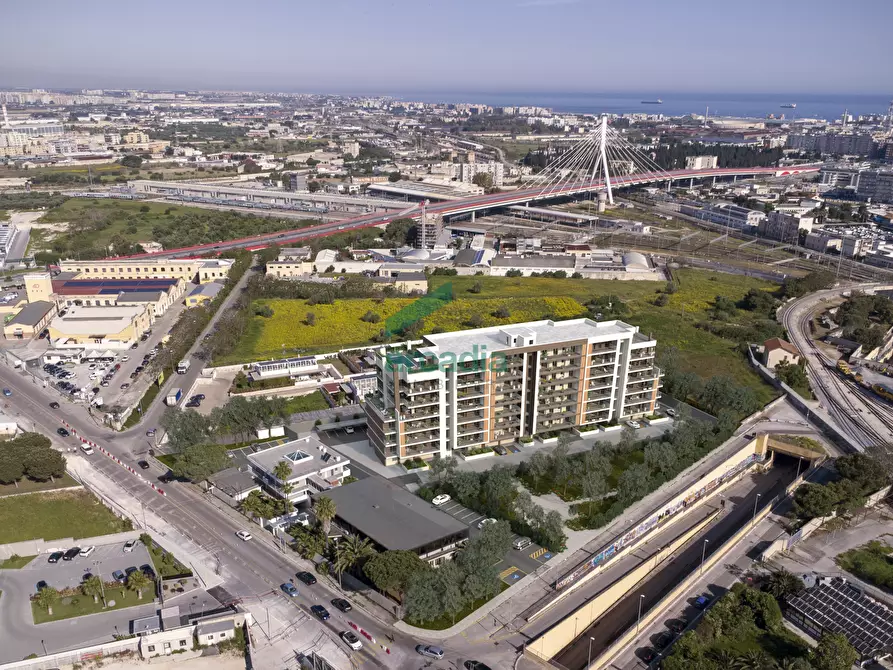 Immagine 11 di Trilocale in vendita  in Via Giuseppe Sangiorgi 3 a Bari