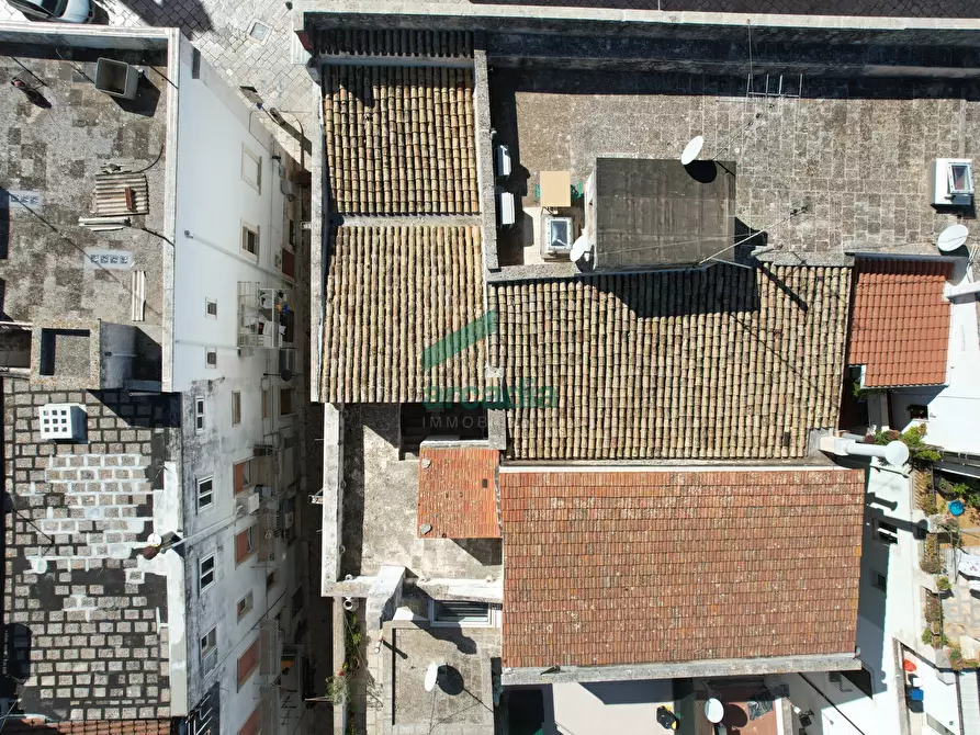 Immagine 26 di Appartamento in vendita  in Piazza Nicola e Costa 13 a Castellana Grotte