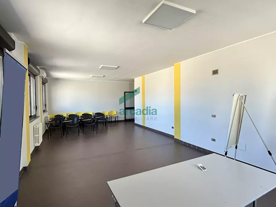 Immagine 21 di Attività artigianale in vendita  in Strada Provinciale Palese-modugno 12 a Modugno