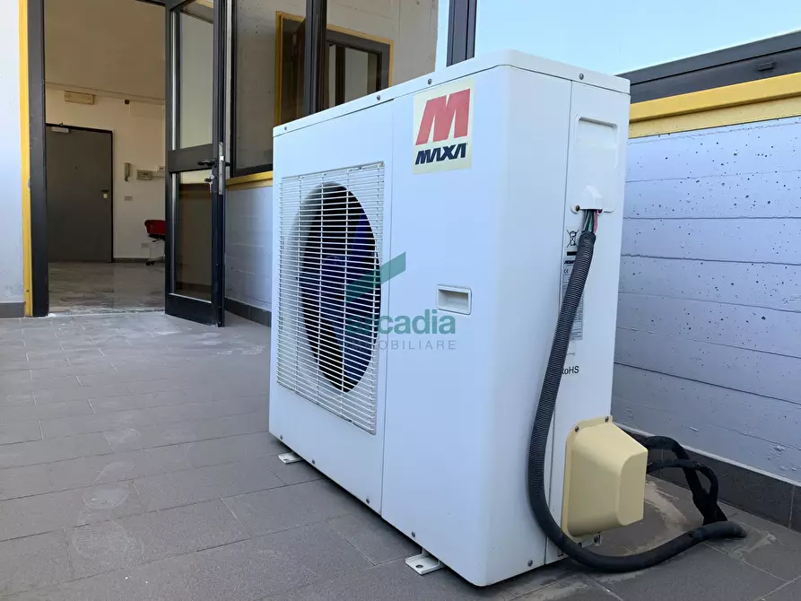 Immagine 13 di Ufficio in affitto  in SP231 a Modugno