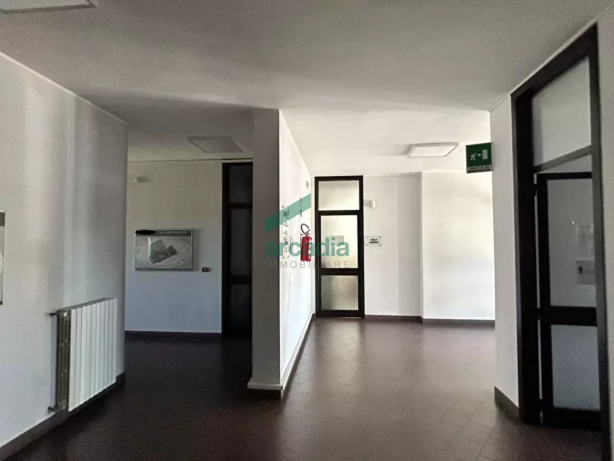 Immagine 23 di Attività artigianale in vendita  in Strada Provinciale Palese-modugno 12 a Modugno