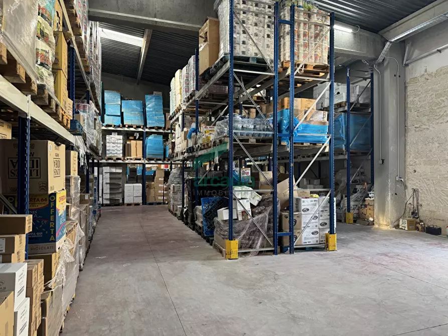 Immagine 12 di Capannone industriale in vendita  in S.P. 231 km 80,660 a Modugno