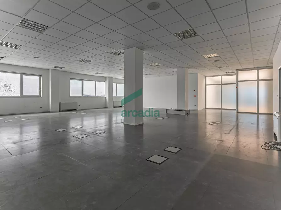 Immagine 19 di Ufficio in affitto  in Largo degli Stagnini 6 a Modugno